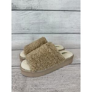 Dearfoams Women's Tan Sherpa Platform Slip On Slippers Size XL 11/12